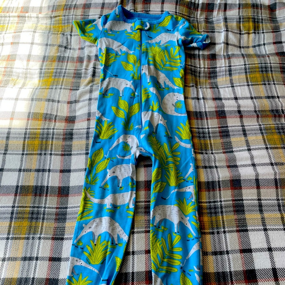 Tshirt onesie with anteaters